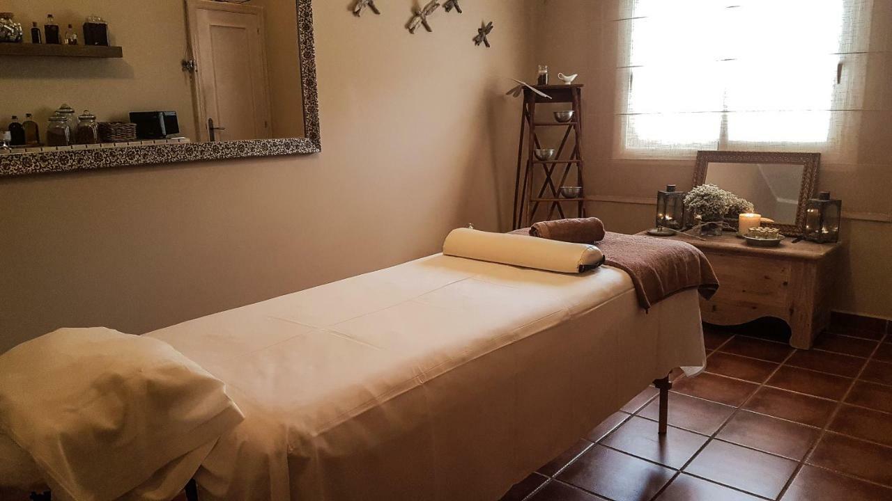 Hotel & Spa Entre Pinos-Adults Only 埃斯卡洛 外观 照片