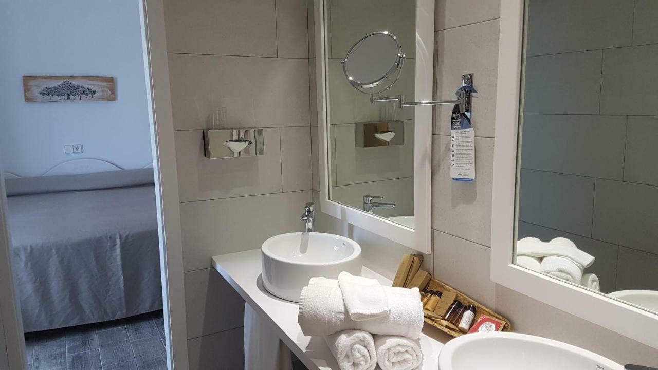 Hotel & Spa Entre Pinos-Adults Only 埃斯卡洛 外观 照片